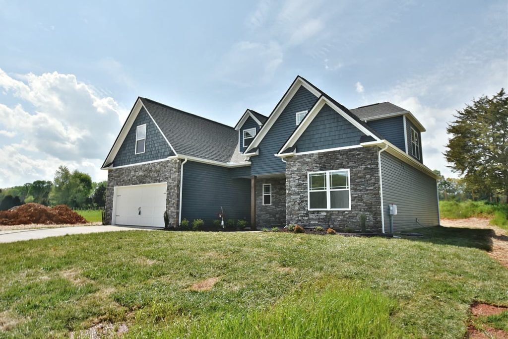 136379604_716850395885835_850977487297377776_n This image is by Forest Creek Village.